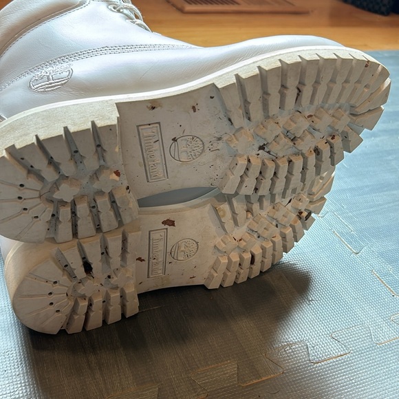 Boots - Picture 2 of 5